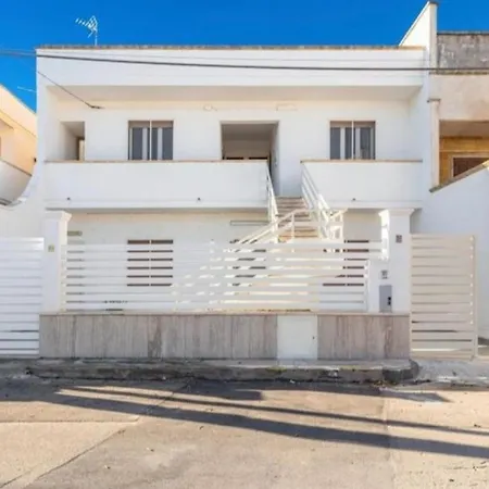 Apartment Aura Torre Lapillo